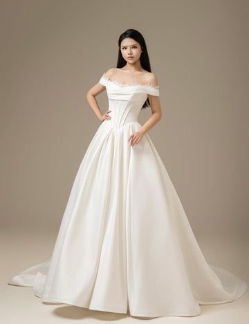 Custom French Lace Wedding Dress Manufacturer - Beauty Bridal (MOQ 1)