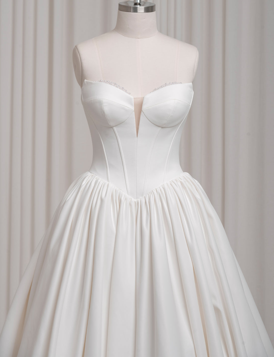 SS27 Luxury Strapless Wedding Gown | Bridal Manufacturer