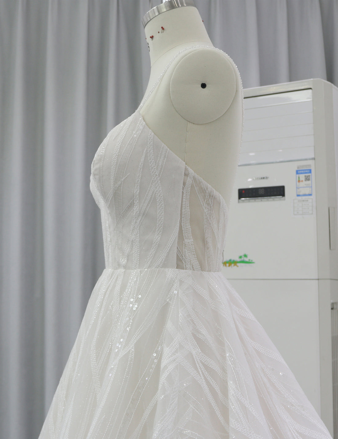 Custom Made A-Line Wedding Dress Supplier