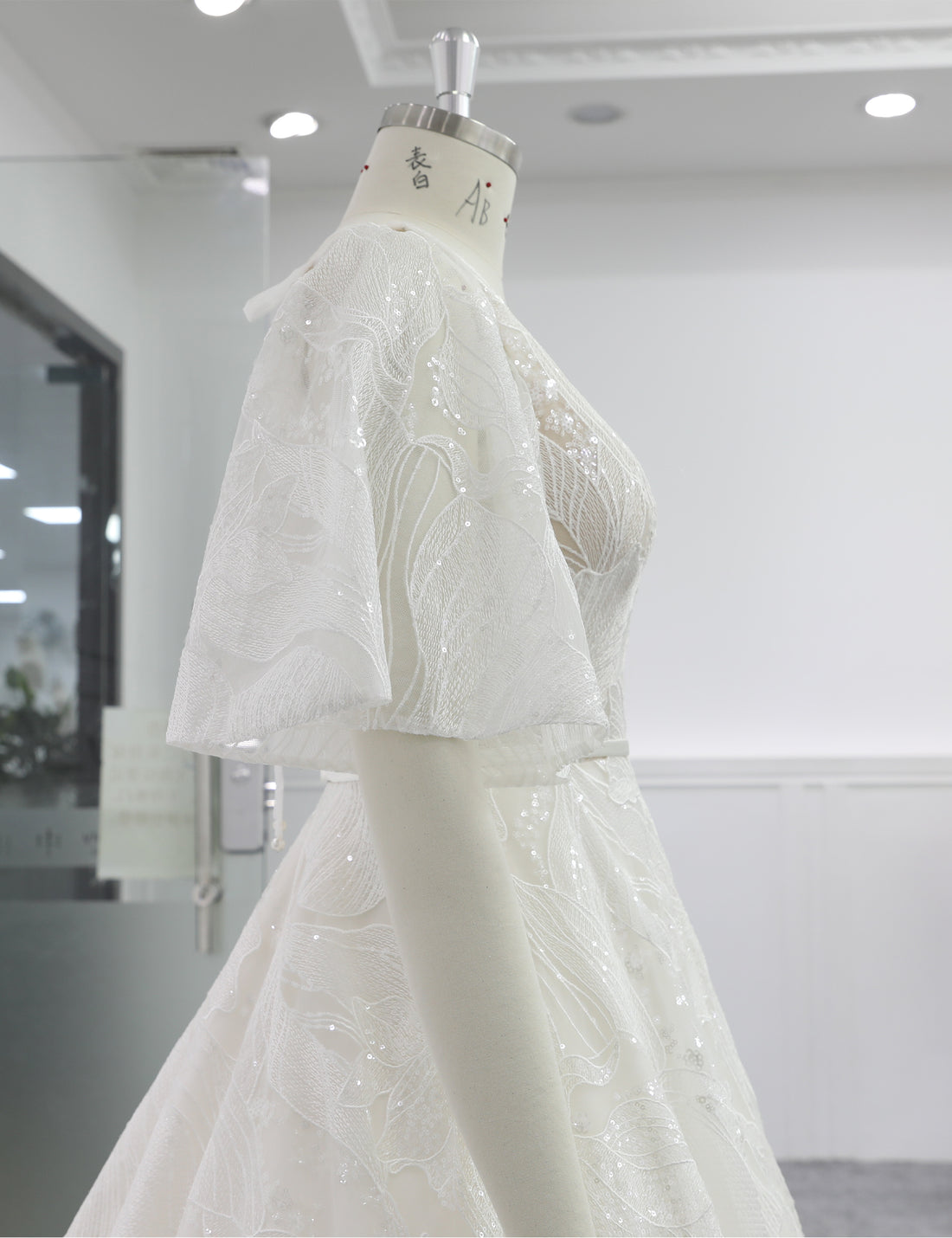 New Arrival Luxury Wedding Dresses Wholesale