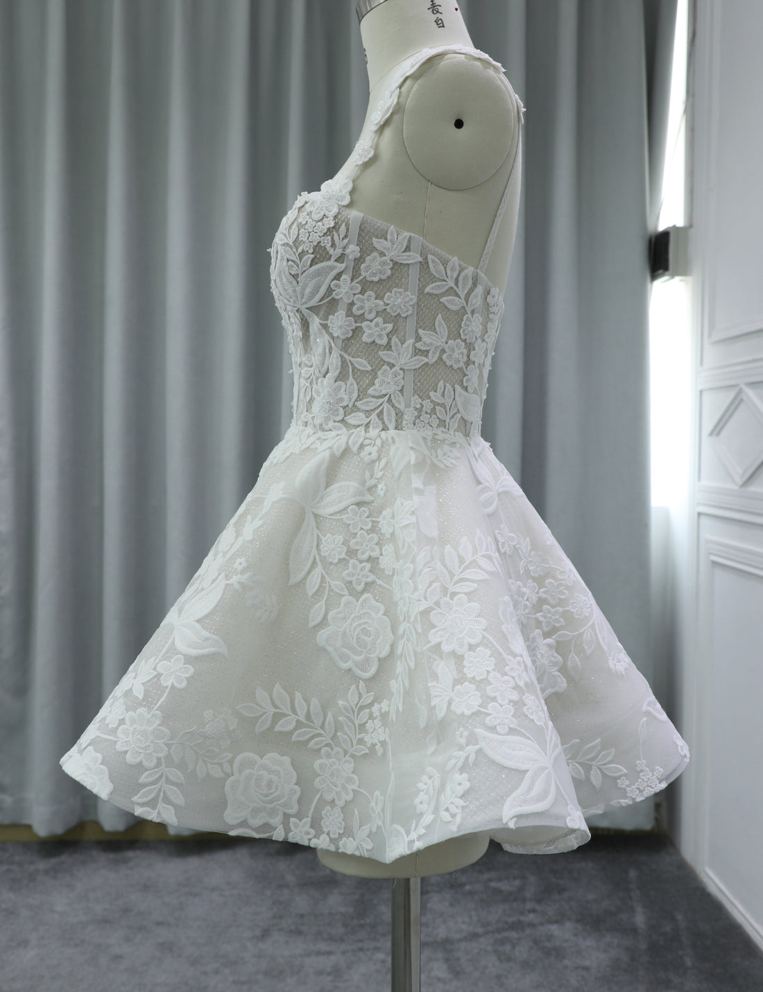Elegant Strapless Wedding Dress Collection