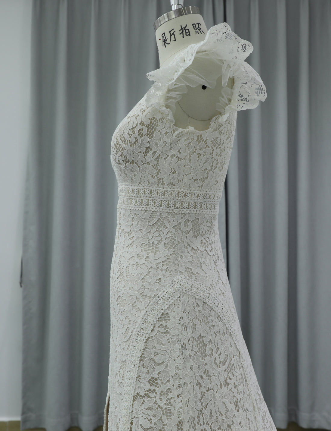 Elegant Lace Wedding Dress Supplier