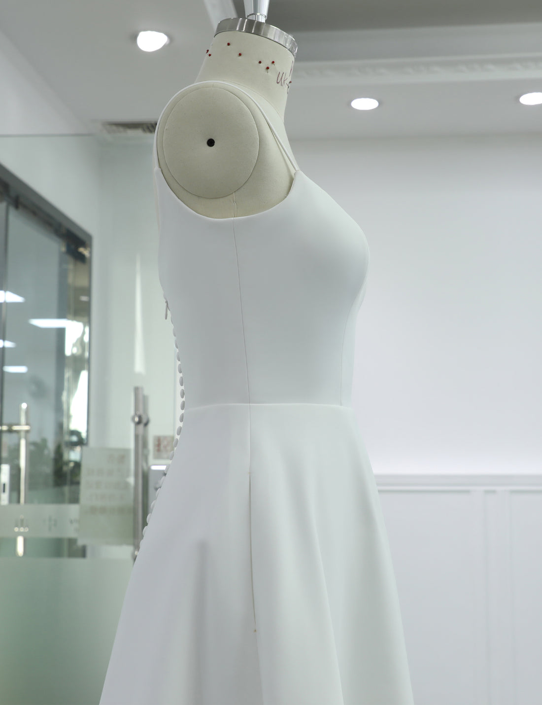 High Quality Minimal Bridal Dress Manufacturer