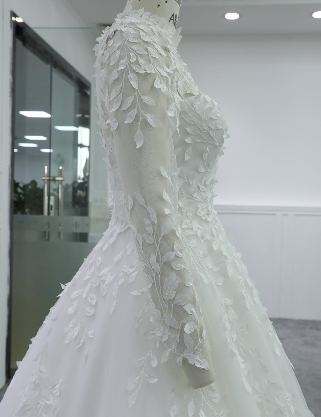 Custom Luxury Ball Gown Bridal Collection Supplier