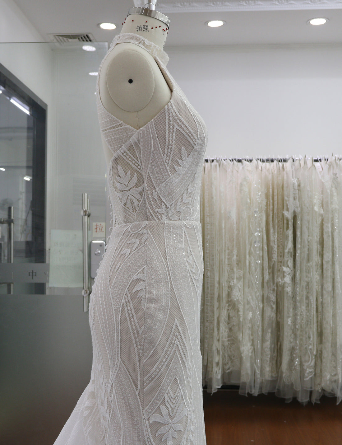 SS27 Elegant Off Shoulder Wedding Dress Design