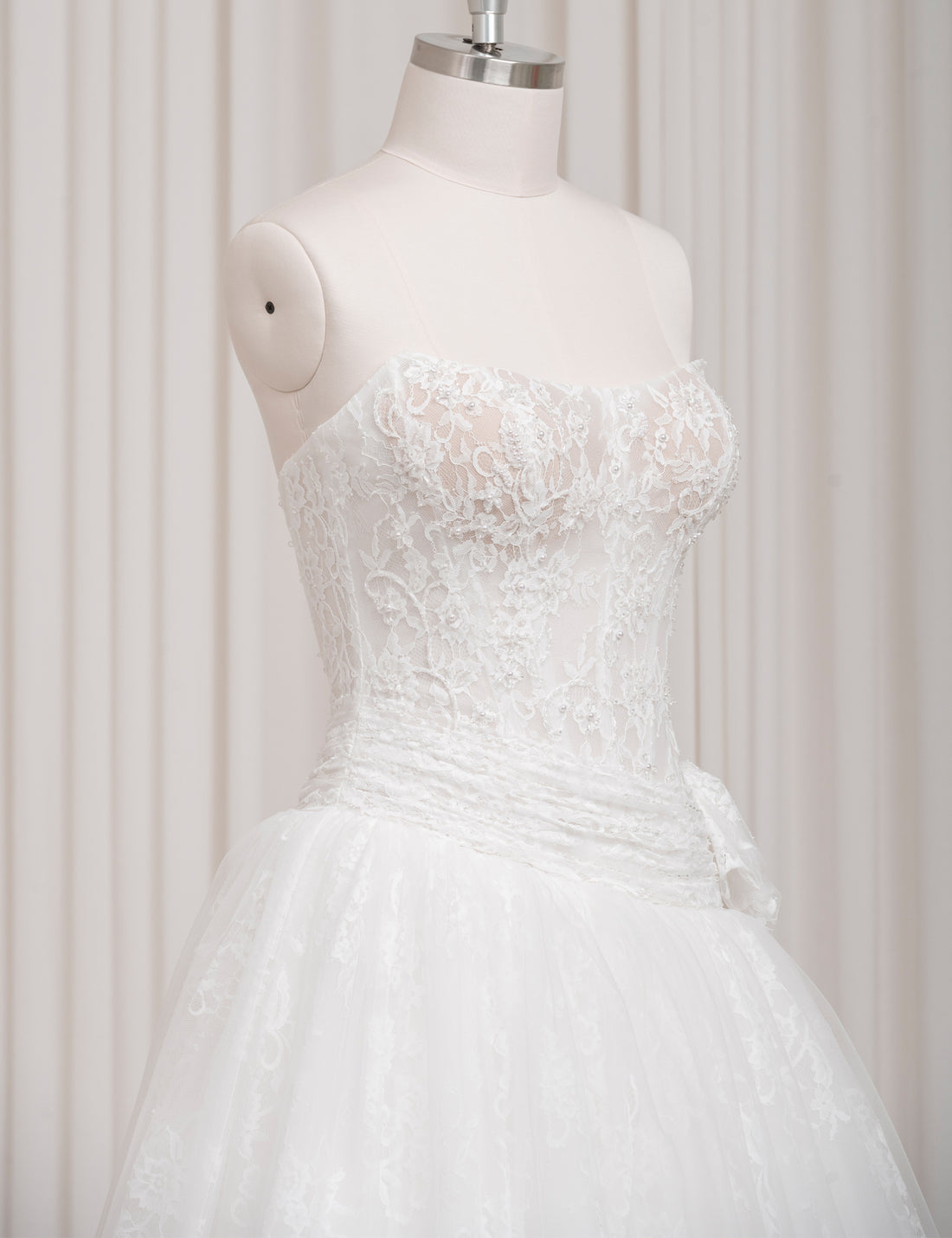 SS27 Sparkling Tulle Wedding Dress Manufacturer