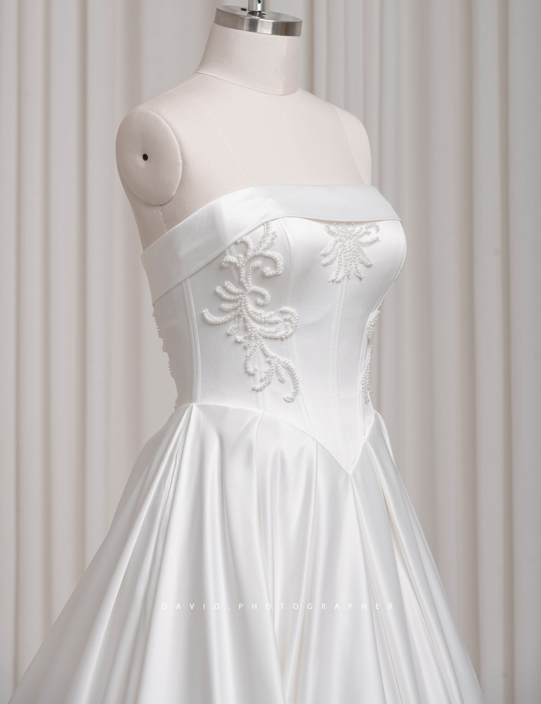 SS27 High Quality Strapless Bridal Gown Factory