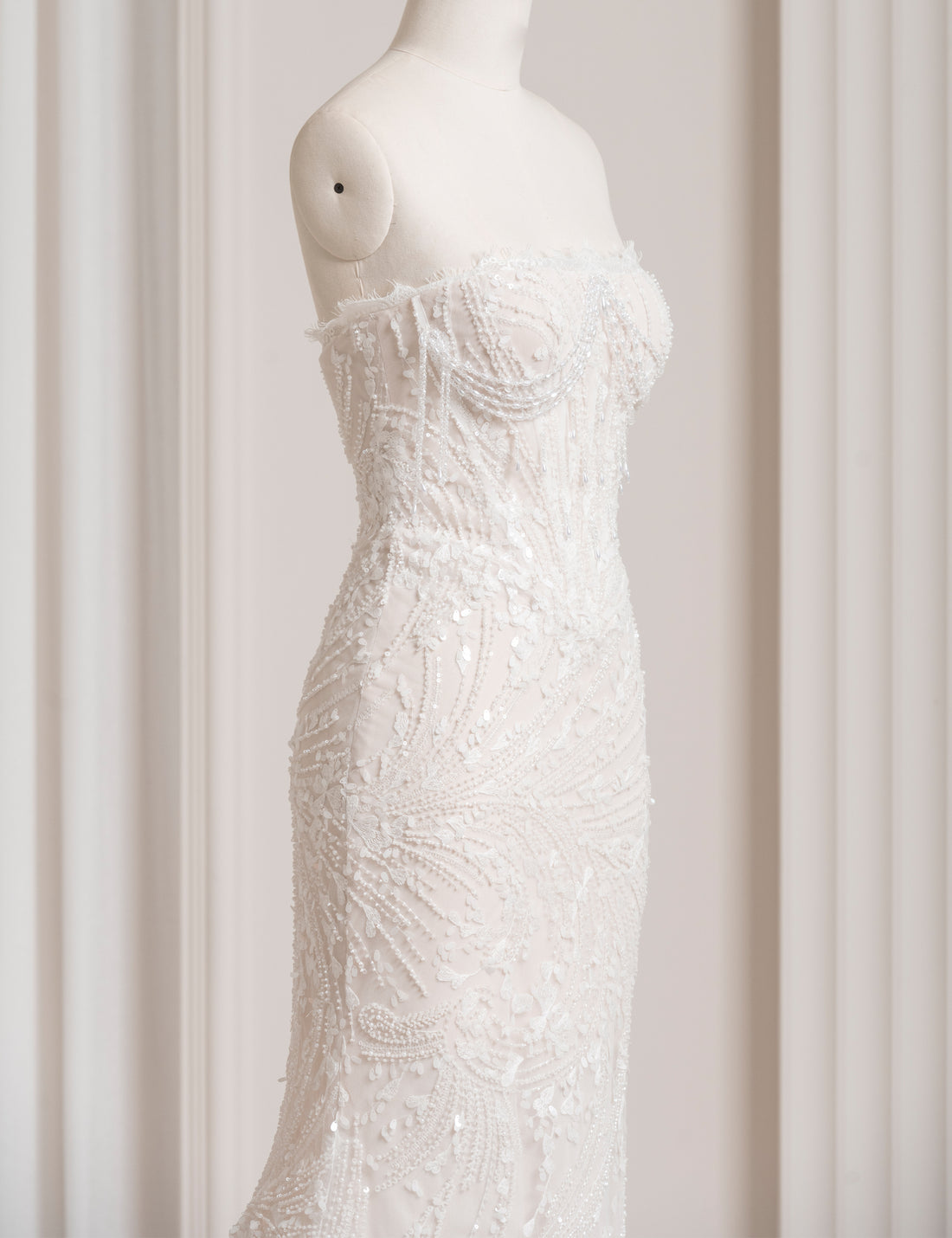 SS27 Luxury A Line Lace Wedding Dress Factory Wholesale