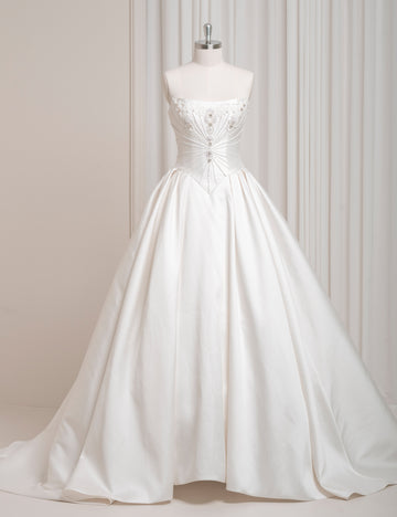SS27 Mermaid Lace Wedding Dress | B2B Bridal Manufacturer