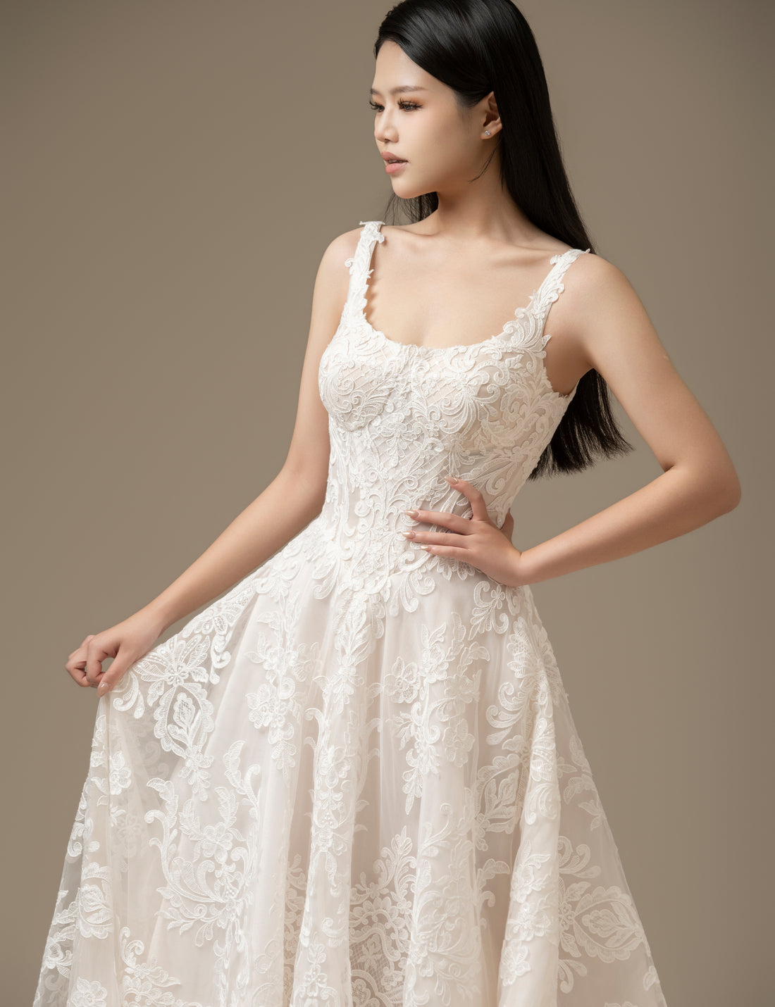 Neck Lace A-Line Wedding Dress with Beaded Appliques