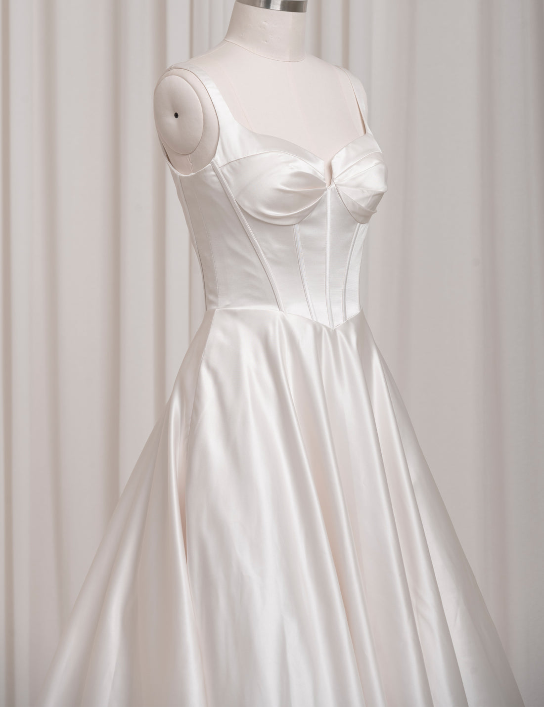 SS27 Luxury A Line Bridal Dress Factory Direct Wholesale